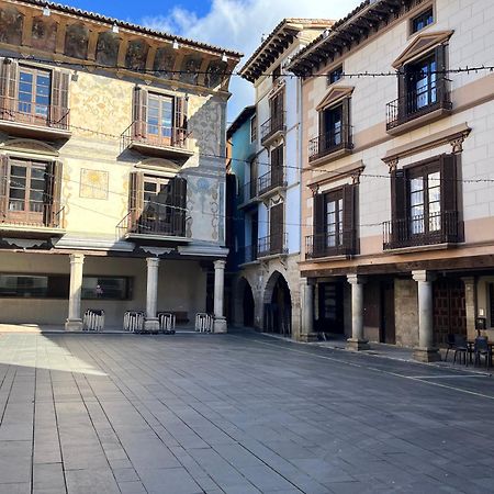 Apartamentos Angelus Plaza Mayor De Граус Экстерьер фото
